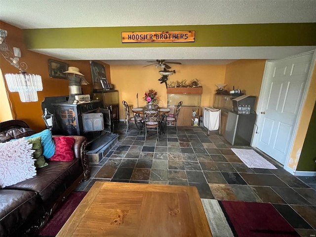 living room featuring ceiling fan