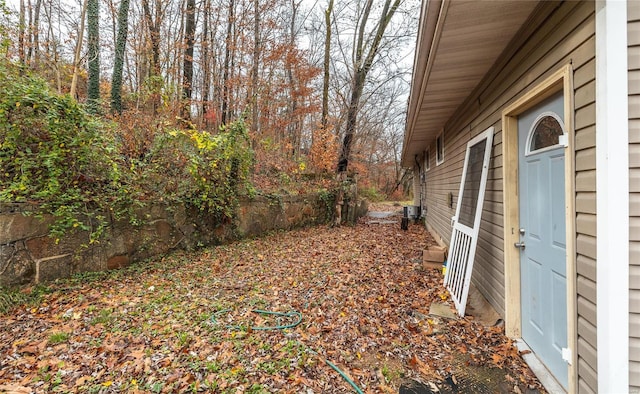 view of yard featuring central AC unit