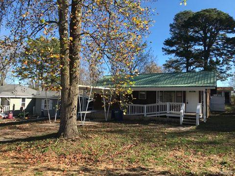 view of front of home with a porch