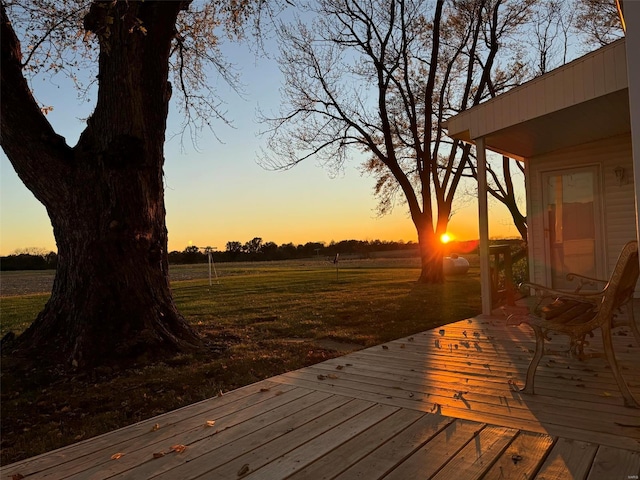 view of deck at dusk