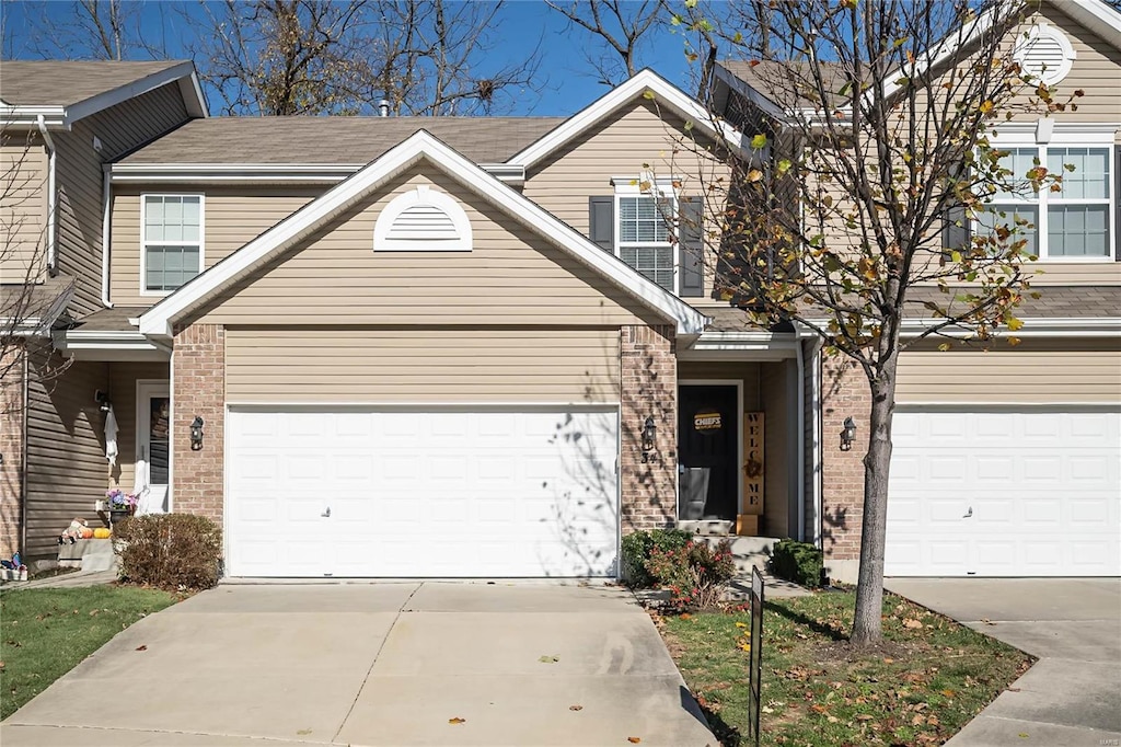 view of front facade with a garage