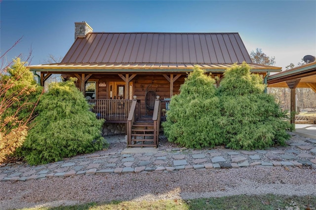 view of front of home with covered porch