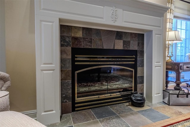 room details featuring a fireplace