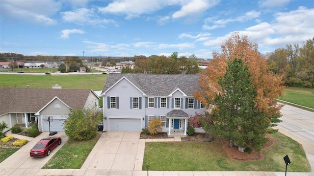 view of front of property featuring a front lawn