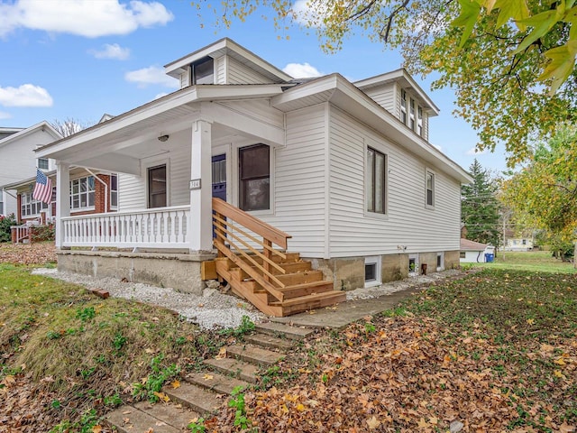 view of front of house with a porch