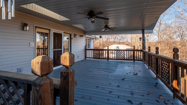 deck with ceiling fan