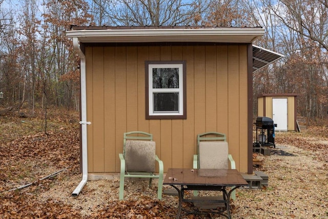 view of outbuilding