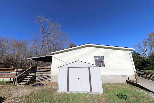 view of outbuilding