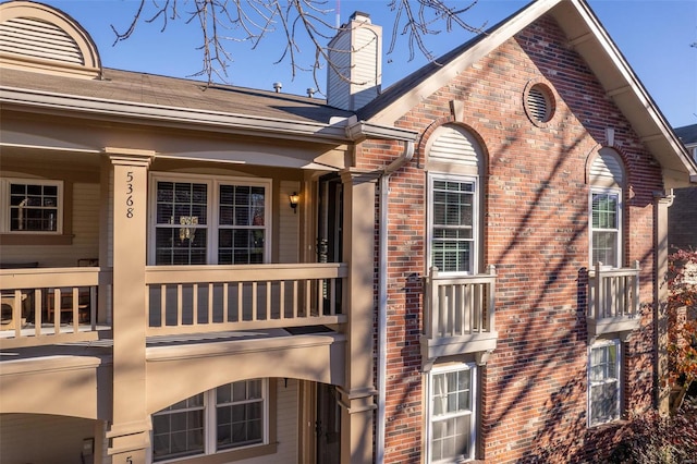 exterior space featuring a balcony