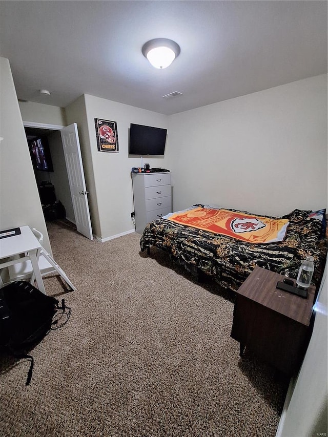 view of carpeted bedroom