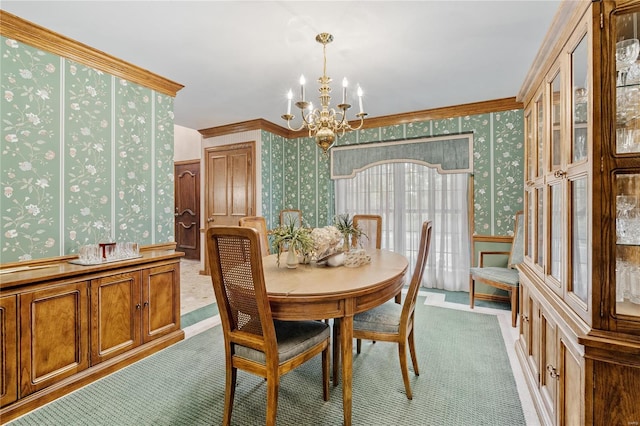 dining room featuring crown molding, light carpet, and an inviting chandelier