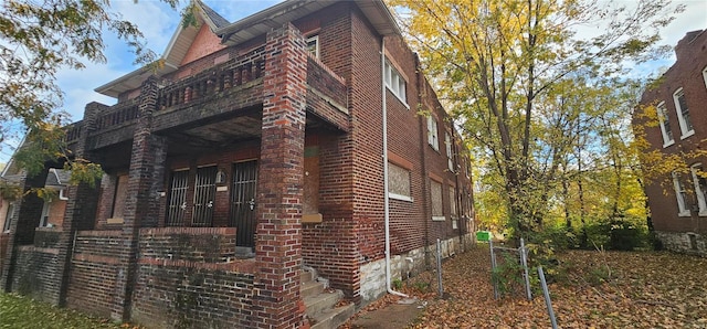 view of building exterior