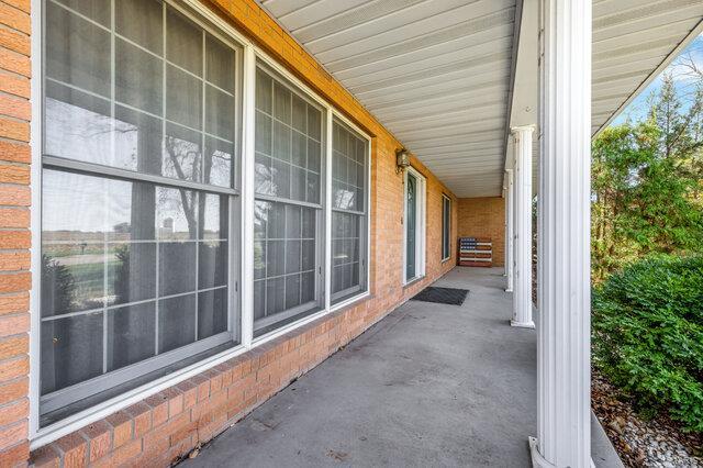 view of patio / terrace with covered porch