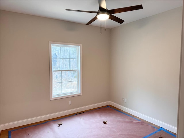 unfurnished room featuring ceiling fan