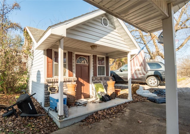 view of front of home featuring covered porch