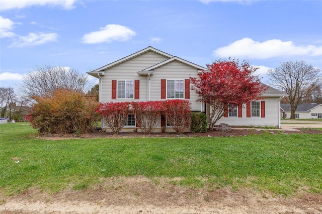 view of front of home featuring a front lawn