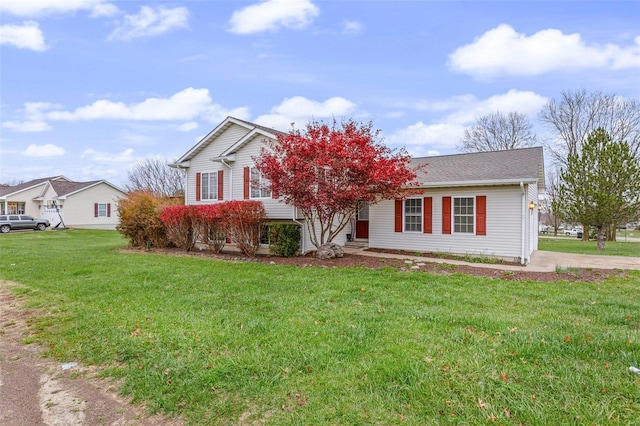 view of front of house with a front lawn