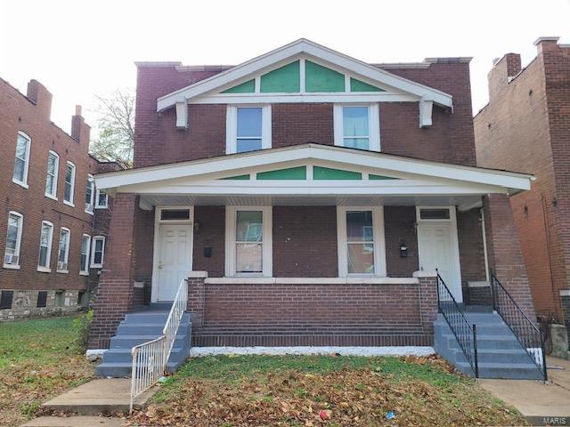 view of front of house featuring a porch