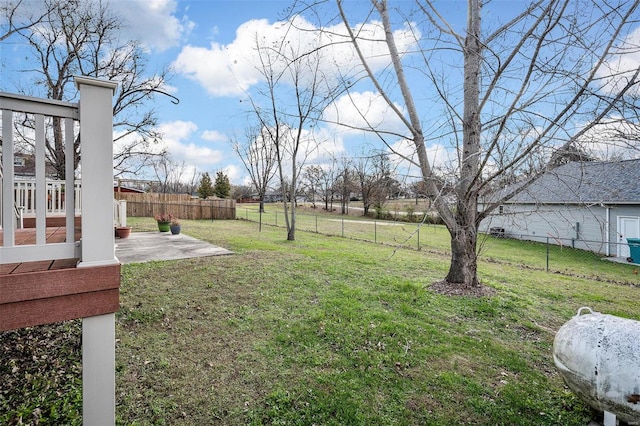 view of yard with a patio area