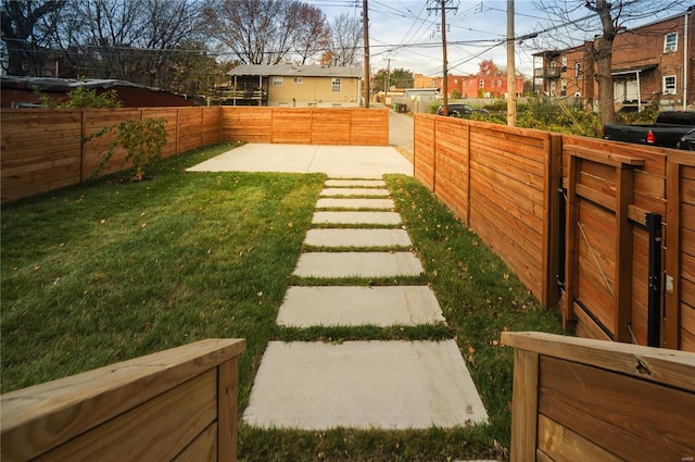 view of yard with a patio