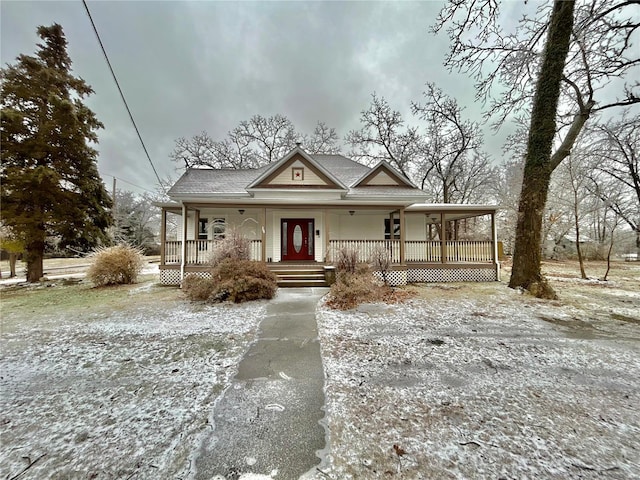 view of front of home featuring a porch