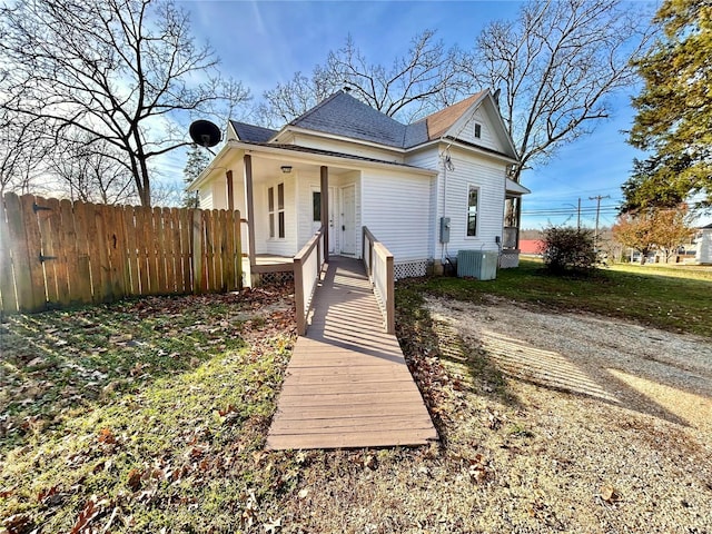 view of front of home featuring central AC unit