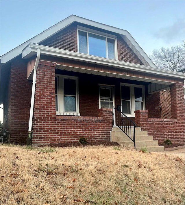 view of front facade with covered porch