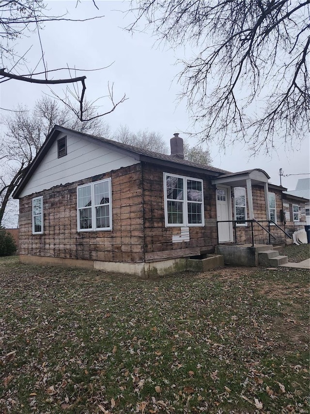 view of home's exterior