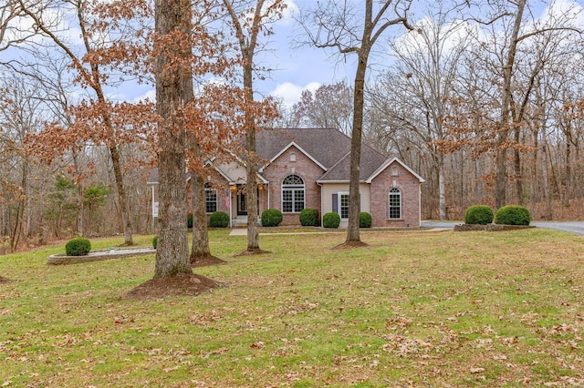 view of front of house with a front yard