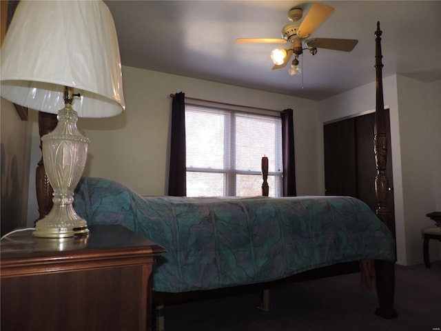 bedroom with ceiling fan