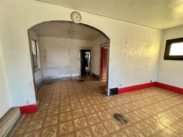 empty room with ceiling fan