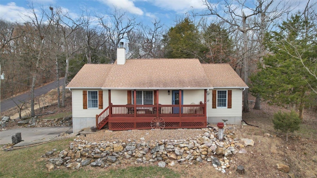 view of front of home featuring a porch