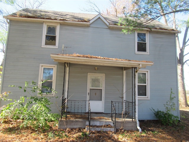 view of front of house featuring a porch