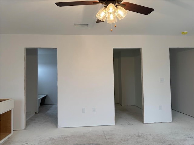 unfurnished bedroom with ceiling fan