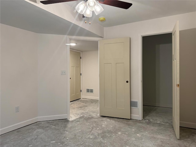 unfurnished bedroom featuring ceiling fan