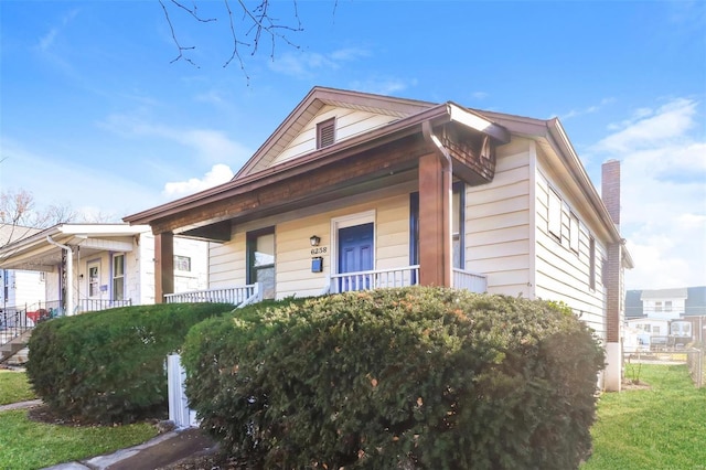 view of front of house featuring a porch