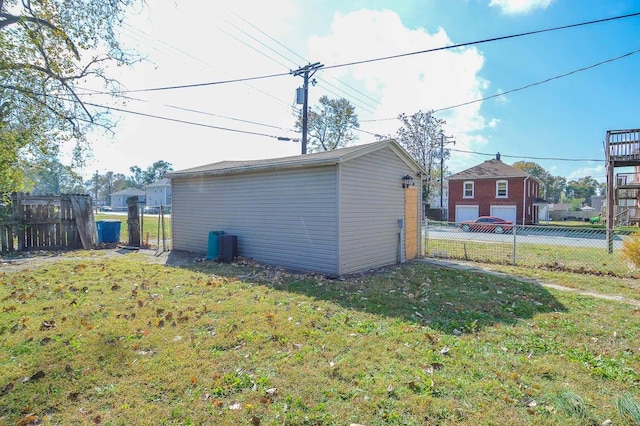 exterior space featuring a lawn