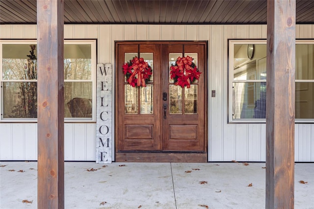 entrance to property with a porch