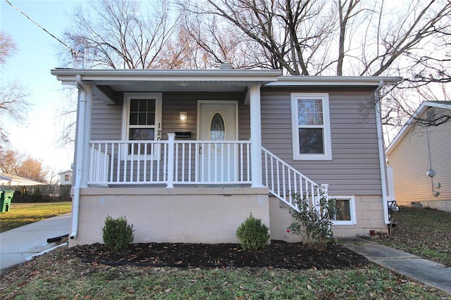 view of front facade featuring a porch