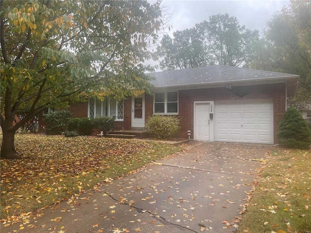 view of front facade with a garage