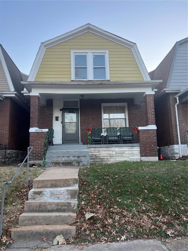 view of front facade with a porch