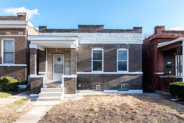 view of front of home featuring a porch