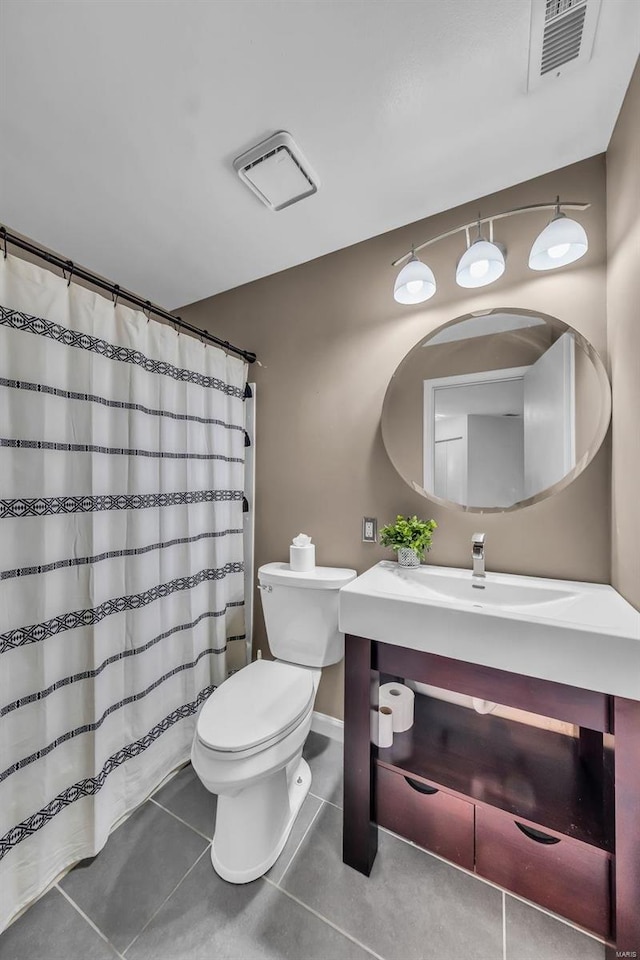 bathroom with a shower with curtain, visible vents, toilet, and tile patterned floors