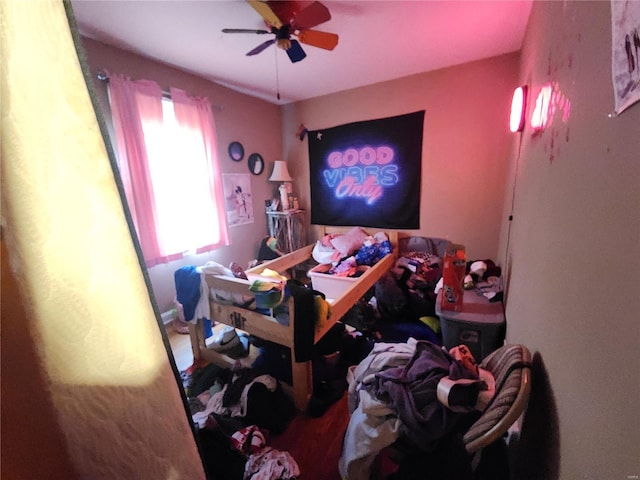 bedroom featuring a ceiling fan