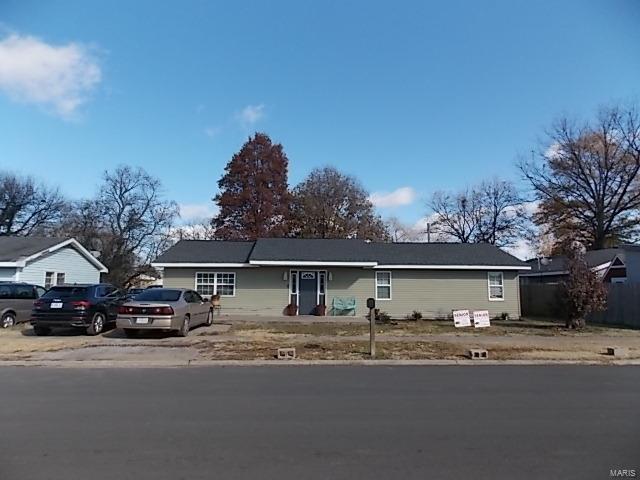 view of single story home