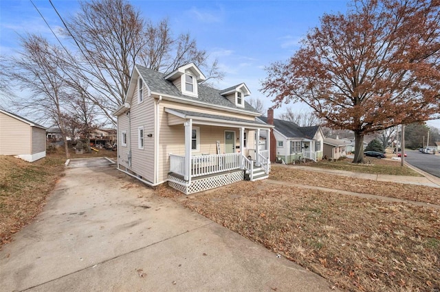 view of front facade featuring covered porch