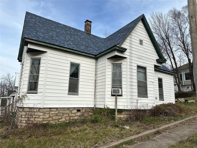 view of home's exterior