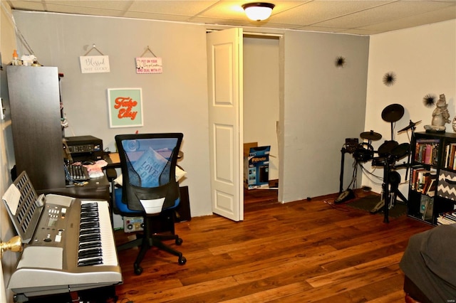 office area with hardwood / wood-style flooring