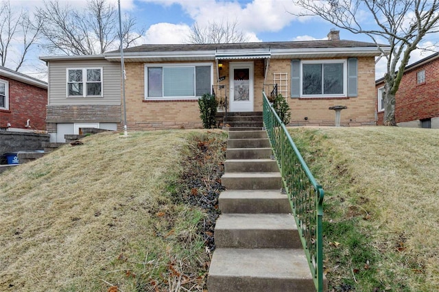 view of front of house with a front yard