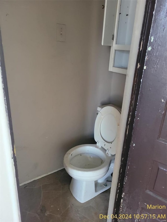 bathroom featuring toilet